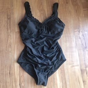 NWT Kona Sol size M one piece bathing suit